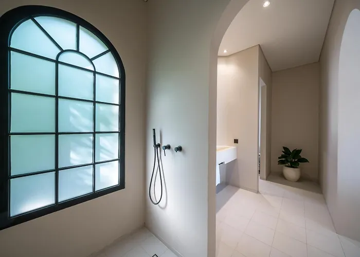 Padang Senang - Tropical Luxe 3br, Short Walk To The