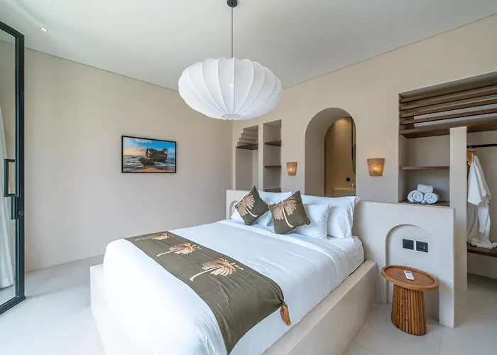 Padang Senang - Tropical Luxe 3br, Short Walk To The Villa
