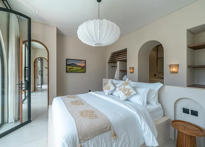 Padang Senang - Tropical Luxe 3br, Short Walk To The *